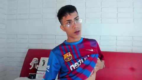 Snapshot of alannaughty_ chatting on December 2024 08:48:01 PM alannaughty_ online show from December 2024 08:48:01 PM