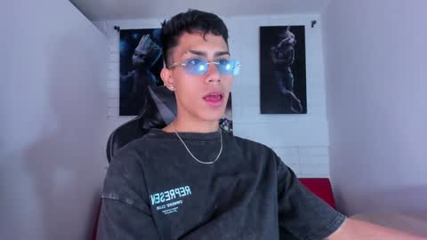 Snapshot of alannaughty_ chatting on January 2025 09:18:01 PM alannaughty_ online show from January 2025 09:18:01 PM