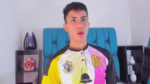 Snapshot of alannaughty_ chatting on January 2025 09:03:01 PM alannaughty_ online show from January 2025 09:03:01 PM