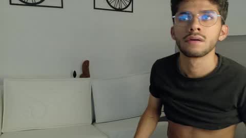Snapshot of alanvilla_lobo chatting on October 2025 07:16:02 PM alanvilla_lobo online show from October 2025 07:16:02 PM