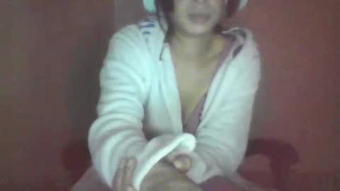 AllylicArabis online show from November 2025 01:52:01 AM