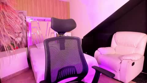 Alaska online show from March 2026 04:02:02 AM