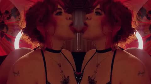 Snapshot of albaandthayron chatting on November 2025 12:06:02 PM albaandthayron online show from November 2025 12:06:02 PM