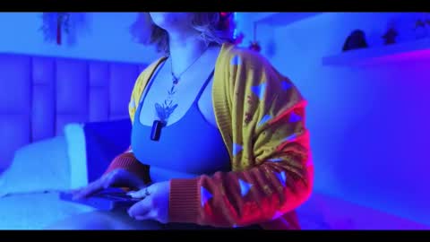 Snapshot of albaandthayron chatting on November 2025 12:15:02 PM albaandthayron online show from November 2025 12:15:02 PM