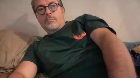 Snapshot of albandant chatting on August 2026 09:23:01 AM albandant online show from August 2026 09:23:01 AM