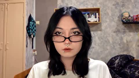 Im Katrina online show from November 2025 06:18:02 PM