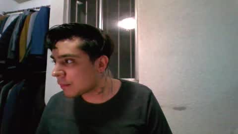 Snapshot of albertoarenas16 chatting on April 2026 06:19:01 AM albertoarenas16 online show from April 2026 06:19:01 AM