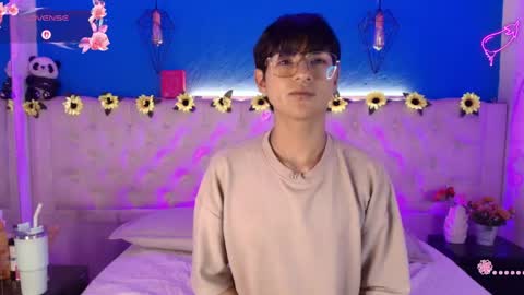 ale_aurarashi online show from April 2026 02:42:01 AM