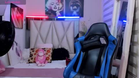 Snapshot of ale_noah_xxx chatting on January 2025 10:57:02 PM ale_noah_xxx online show from January 2025 10:57:02 PM