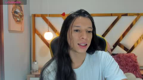 Snapshot of ale_noah_xxx chatting on February 2025 02:42:01 AM ale_noah_xxx online show from February 2025 02:42:01 AM