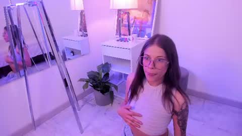 Snapshot of aleexa_cute chatting on July 2026 11:34:01 AM Alexa online show from July 2026 11:34:01 AM