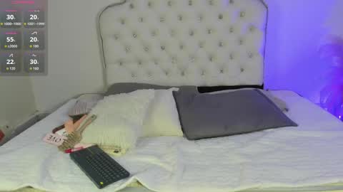 Snapshot of aleexiiaa chatting on June 2026 04:29:02 AM aleexiiaa online show from June 2026 04:29:02 AM
