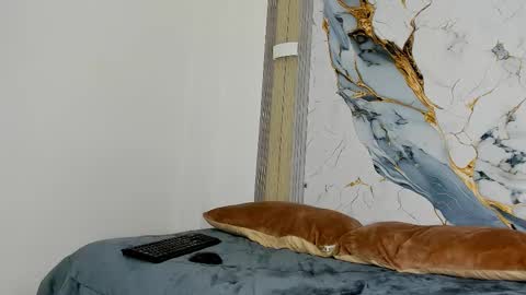 Aleja online show from December 2025 08:14:01 PM