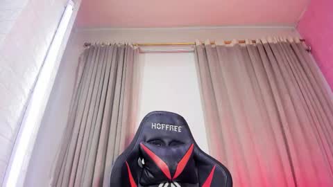 Aleja Hill online show from February 2026 01:17:01 AM