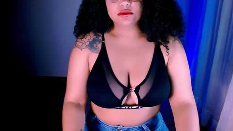 Snapshot of alejandra_conde chatting on January 2025 11:28:01 PM Alejandra online show from January 2025 11:28:01 PM