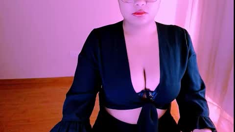 Snapshot of alejandra_conde chatting on October 2025 06:05:02 PM Alejandra online show from October 2025 06:05:02 PM