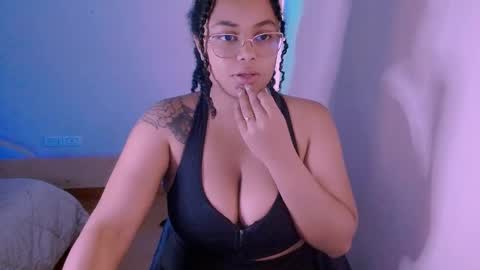 Snapshot of alejandra_conde chatting on March 2026 12:01:01 PM Alejandra online show from March 2026 12:01:01 PM