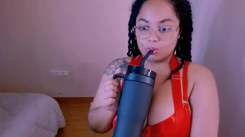 Snapshot of alejandra_conde chatting on March 2026 05:38:02 PM Alejandra online show from March 2026 05:38:02 PM