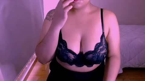 Alejandra  online show from May 2026 05:09:01 PM