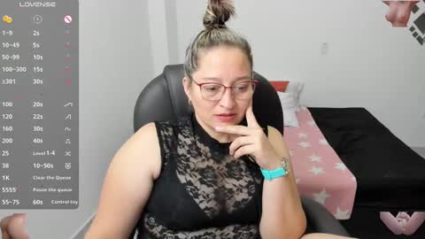 Snapshot of alejandra_milf_ chatting on March 2025 11:27:01 PM alejandra online show from March 2025 11:27:01 PM