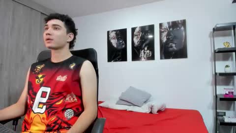 alejo_gray1 online show from March 2026 08:37:02 PM