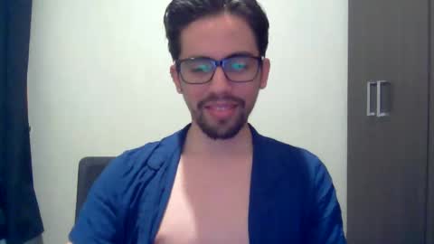 alejo_shy online show from January 2025 04:00:02 AM