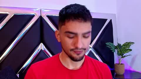 Alek online show from October 2025 03:49:01 AM