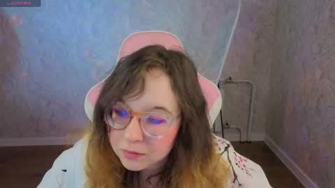 Snapshot of aleks_caste chatting on April 2026 09:19:02 AM Aleks online show from April 2026 09:19:02 AM