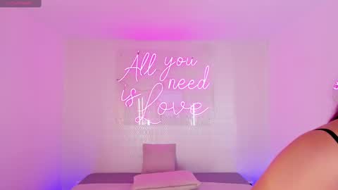 Aleksandra  online show from October 2025 03:53:01 PM