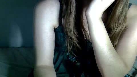 Snapshot of aleniia19 chatting on September 2025 08:36:02 PM Aleniia19 online show from September 2025 08:36:02 PM