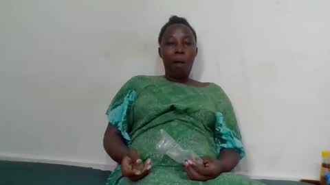 Noreen Kennth and Emilly online show from February 2025 11:40:02 AM