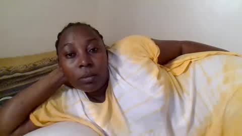 Snapshot of alesha_ chatting on July 2026 05:45:01 PM Noreen Kennth and Emilly online show from July 2026 05:45:01 PM