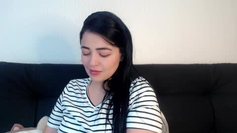 Aleska online show from February 2025 03:41:02 PM