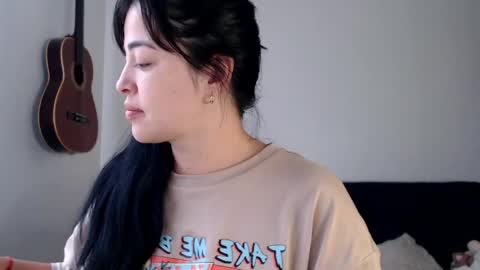 Snapshot of aleska_bell69 chatting on May 2026 04:45:02 PM Aleska online show from May 2026 04:45:02 PM