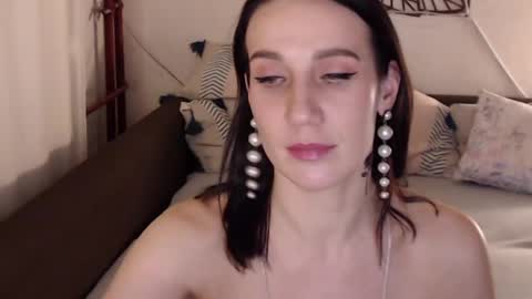 Sandra online show from January 2025 05:19:01 PM