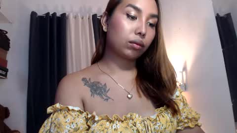 Snapshot of alessandramore chatting on May 2026 11:49:02 AM Alessandra online show from May 2026 11:49:02 AM