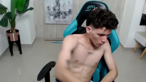 alessandrith104266 online show from December 2024 02:33:02 AM