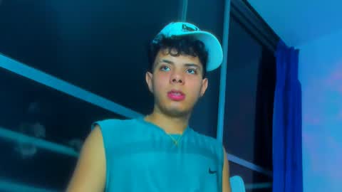 Alessandro online show from November 2025 04:33:02 AM