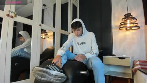 Alessandro Dybala online show from February 2025 12:04:02 PM