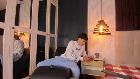 Alessandro Dybala online show from March 2025 12:22:01 PM