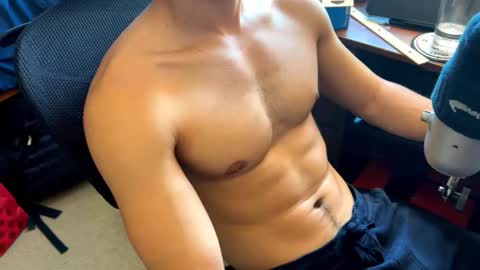 Alessandro online show from March 2026 08:47:01 PM