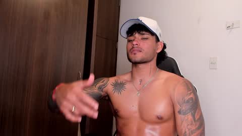 Alessandro Vanni online show from January 2025 03:24:01 PM