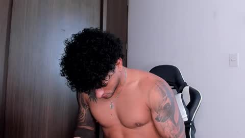 Alessandro Vanni online show from February 2025 12:55:01 PM