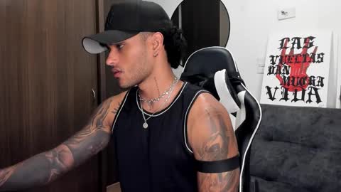 Alessandro Vanni online show from October 2025 01:36:02 AM