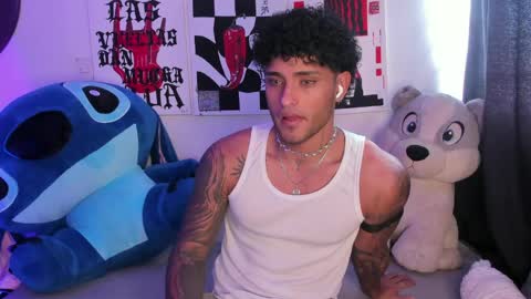 Snapshot of alessandro_vanni chatting on May 2026 02:34:01 PM Alessandro Vanni online show from May 2026 02:34:01 PM