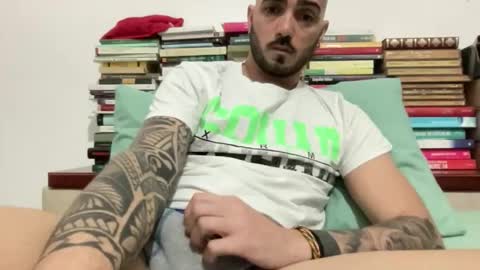 alessandromori91 online show from April 2026 08:09:01 PM