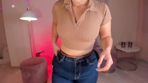 ALESSA ROMERO  online show from March 2025 01:58:01 AM