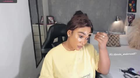 Snapshot of alessia_anderson07 chatting on September 2025 12:33:02 AM Yy online show from September 2025 12:33:02 AM