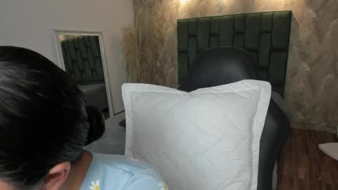 Snapshot of alessia_storm_ chatting on April 2026 03:07:02 PM Alessia online show from April 2026 03:07:02 PM