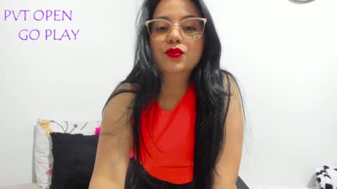 Alejandra online show from January 2025 07:39:01 PM
